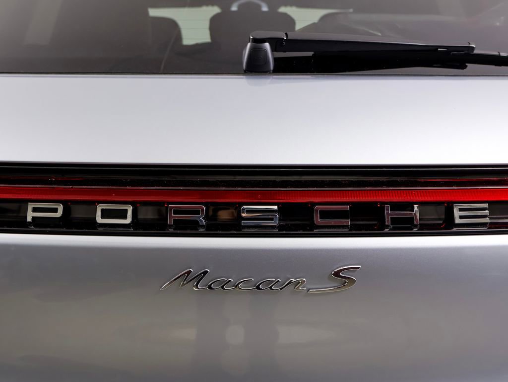 New 2026 Porsche Macan S AWD/4WD image 12