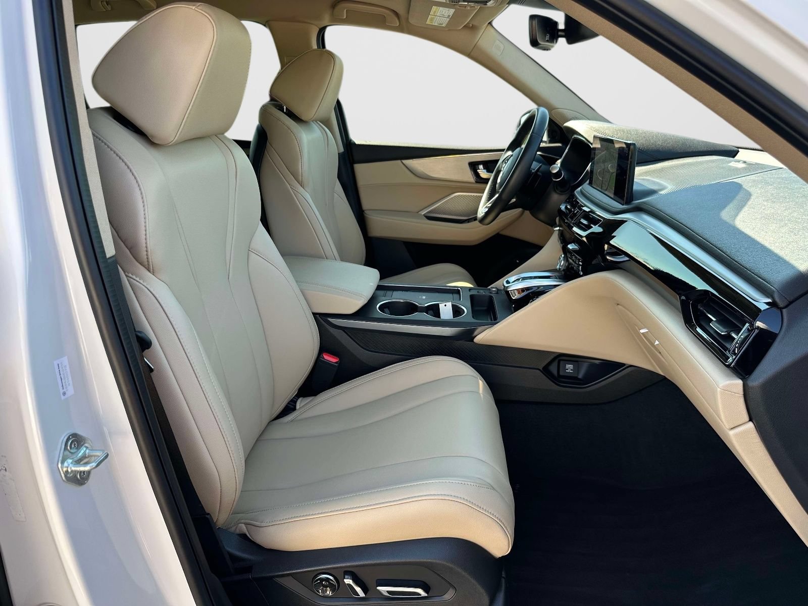 Certified 2025 Acura MDX SH-AWD image 10