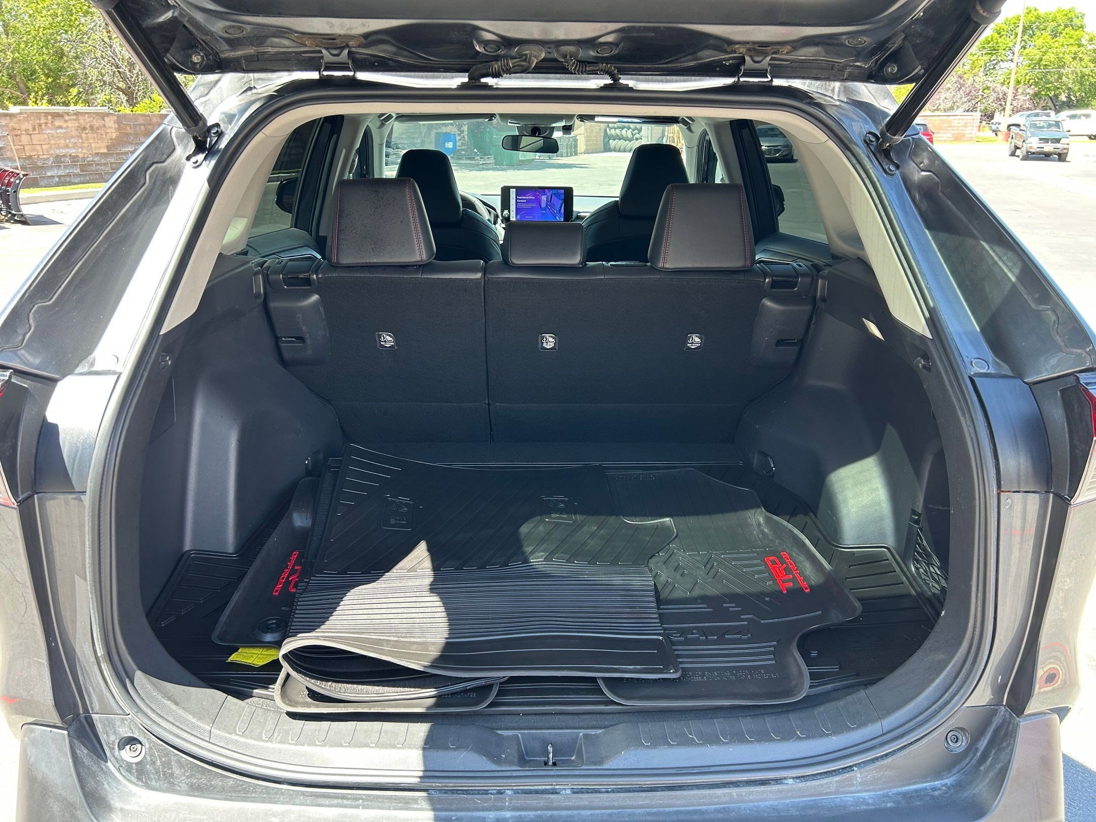 Certified 2023 Toyota RAV4 TRD Off-Road w/ TRD Off-Road Weather Package AWD/4WD image 25