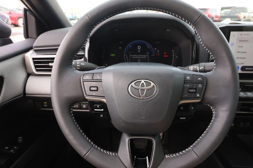 New 2026 Toyota Camry SE image 11