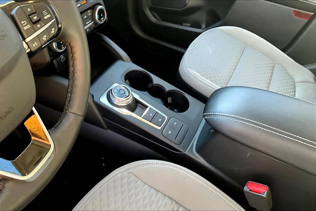 Used 2022 Ford Escape SE w/ Convenience Package image 18