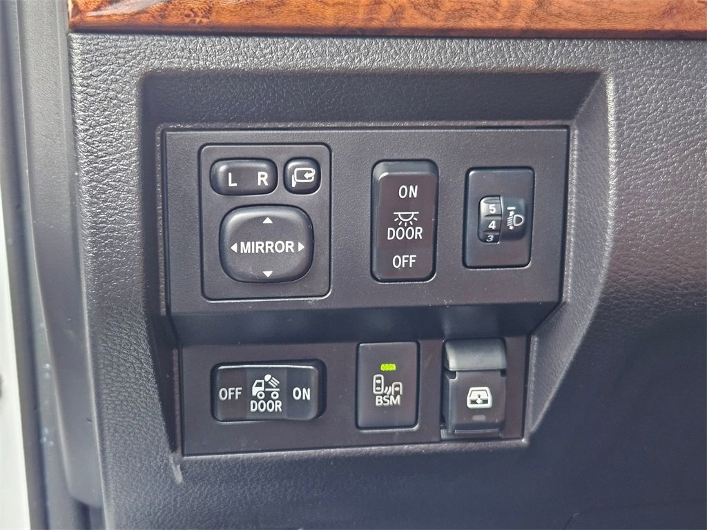 Used 2014 Toyota Tundra 1794 Edition image 26