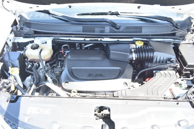 Used 2020 Chrysler Pacifica Touring-L FWD image 51