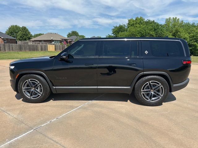 Used 2025 Rivian R1S Adventure AWD/4WD image 2