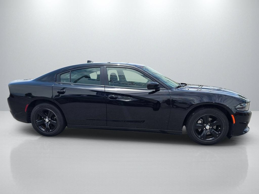 Used 2023 Dodge Charger SXT RWD image 4