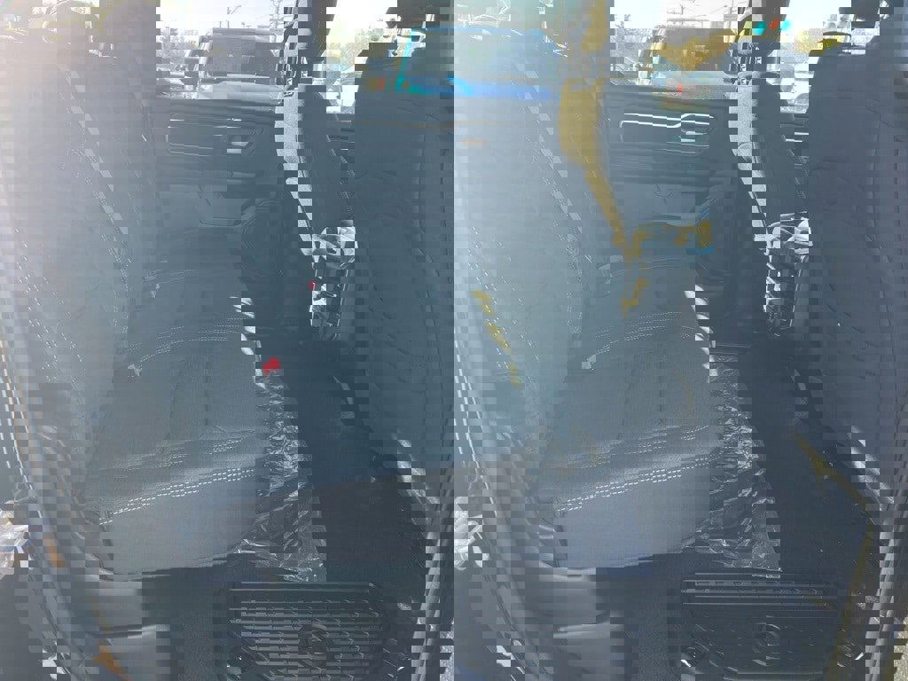 New 2026 RAM 1500 4x4 Crew Cab image 13