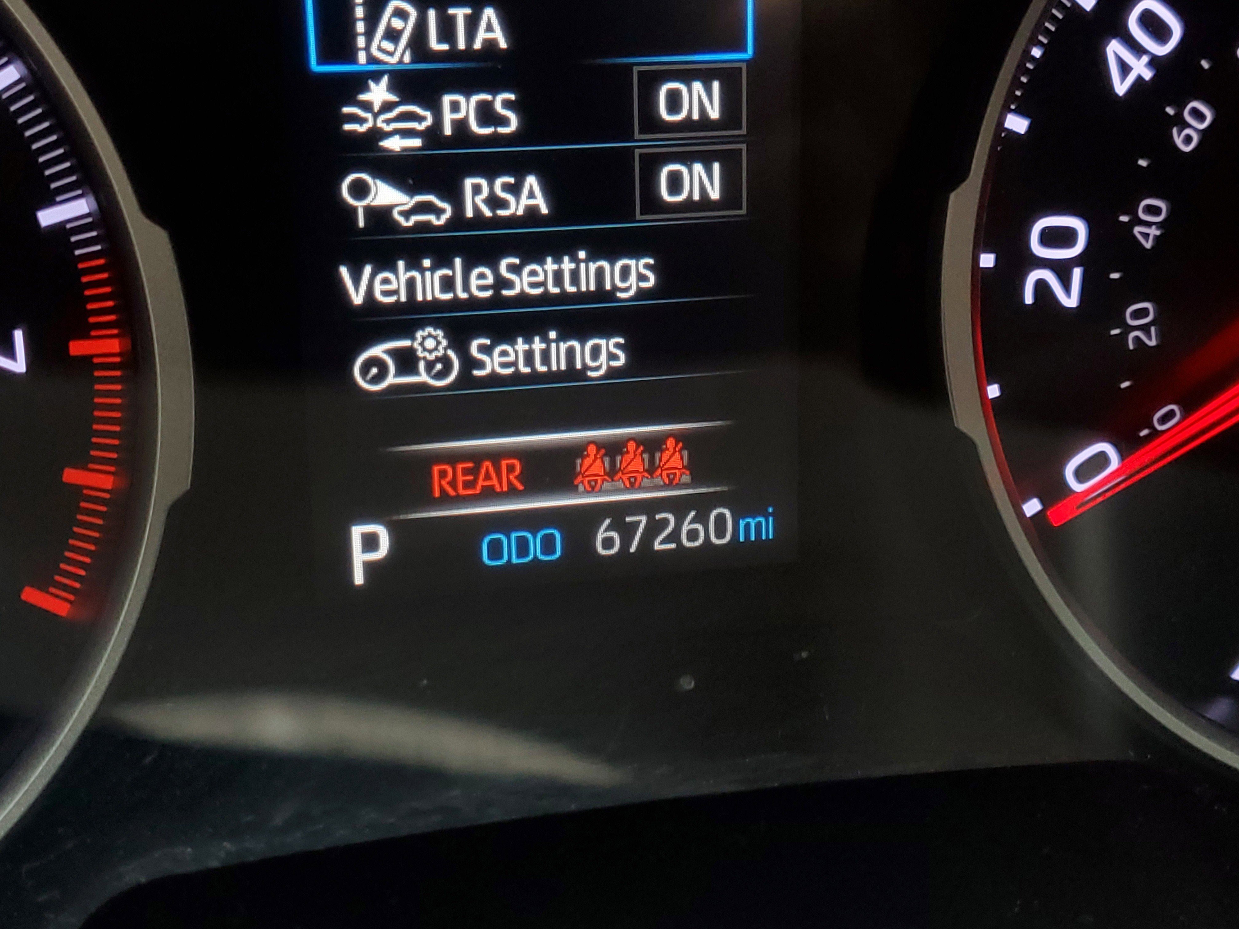 Used 2021 Toyota RAV4 LE image 23