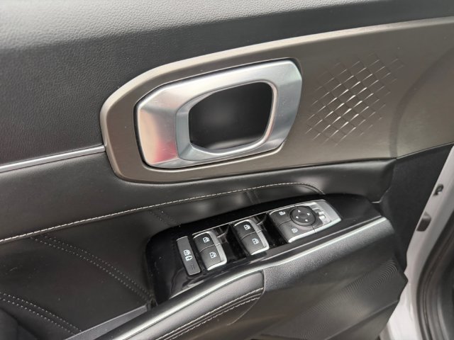 Certified 2022 Kia Sorento SX AWD/4WD image 12