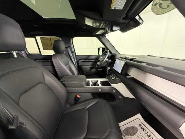 Certified 2025 Land Rover Defender 110 S AWD/4WD image 33
