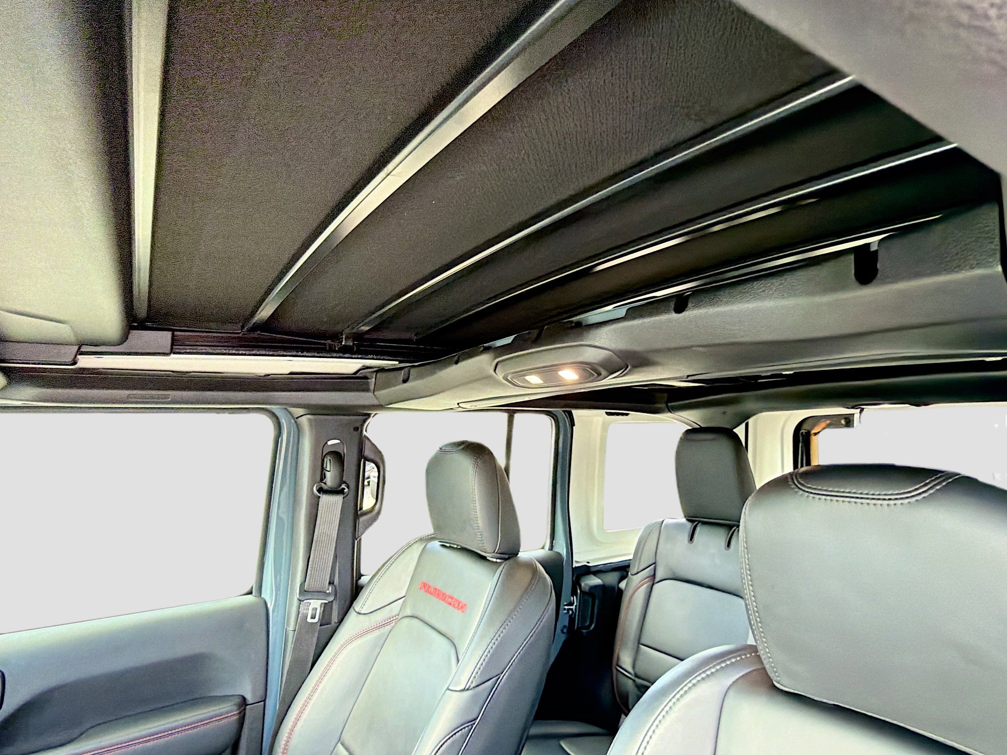 Used 2024 Jeep Wrangler Unlimited Rubicon image 25