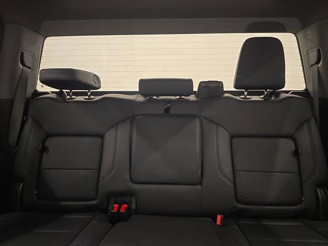 Used 2025 GMC Sierra 1500 SLT AWD/4WD image 19
