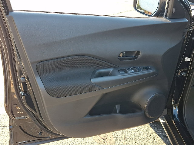Used 2024 Nissan Kicks S FWD image 12