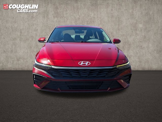 Certified 2024 Hyundai Elantra SEL FWD image 2