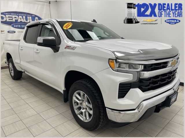 Used 2023 Chevrolet Silverado 1500 LT w/ Z71 Off-Road Package AWD/4WD image 26