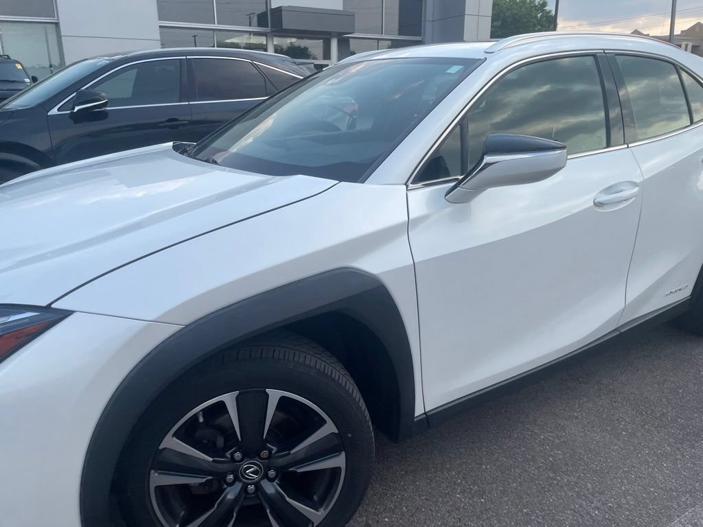 Used 2019 Lexus UX 250h w/ Premium Package AWD/4WD image 9