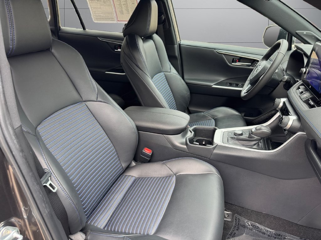 Certified 2024 Toyota RAV4 XSE w/ Advanced Technology Package AWD/4WD image 17