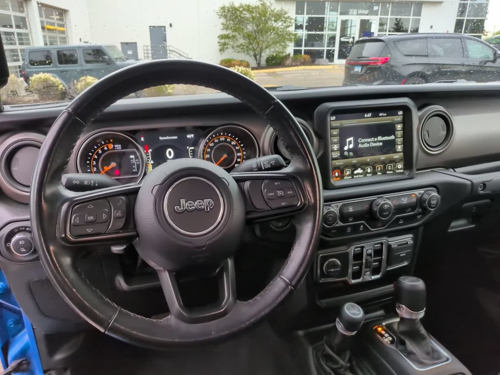 Used 2022 Jeep Gladiator Sport AWD/4WD image 32
