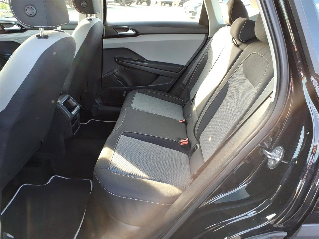 Used 2023 Volkswagen Taos S AWD/4WD image 9