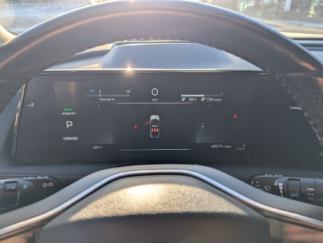 Used 2024 Nissan Ariya FWD image 21