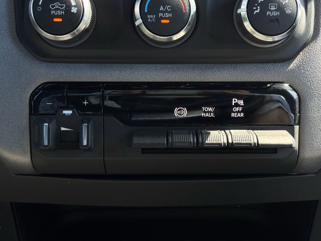 Used 2022 RAM 3500 Tradesman image 40