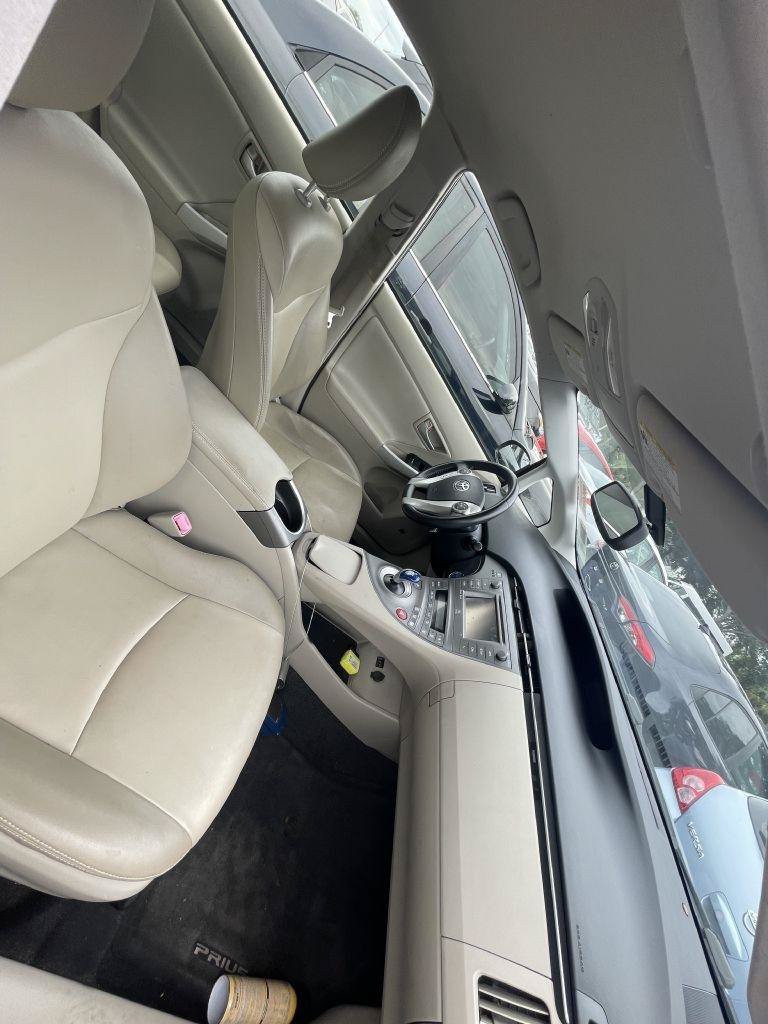 Used 2013 Toyota Prius Four FWD image 14