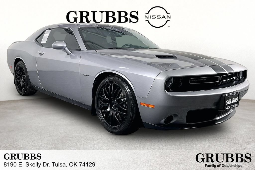 Used 2016 Dodge Challenger R/T Plus RWD image 1