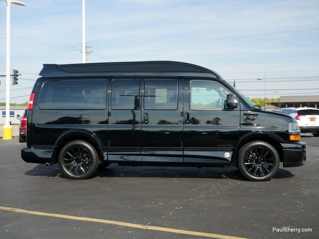 Used 2021 Chevrolet Express 2500 image 19