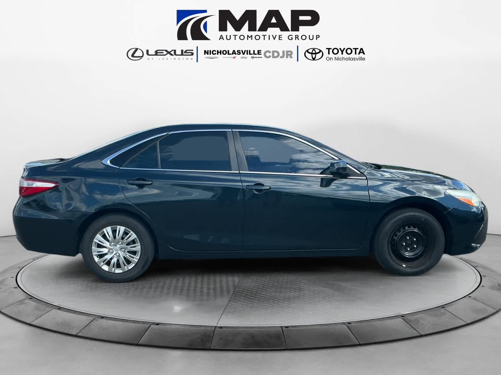 Used 2016 Toyota Camry LE FWD image 6