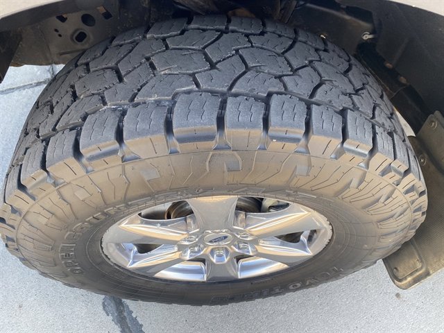 Used 2018 Ford F150 XLT w/ Equipment Group 302A Luxury image 15