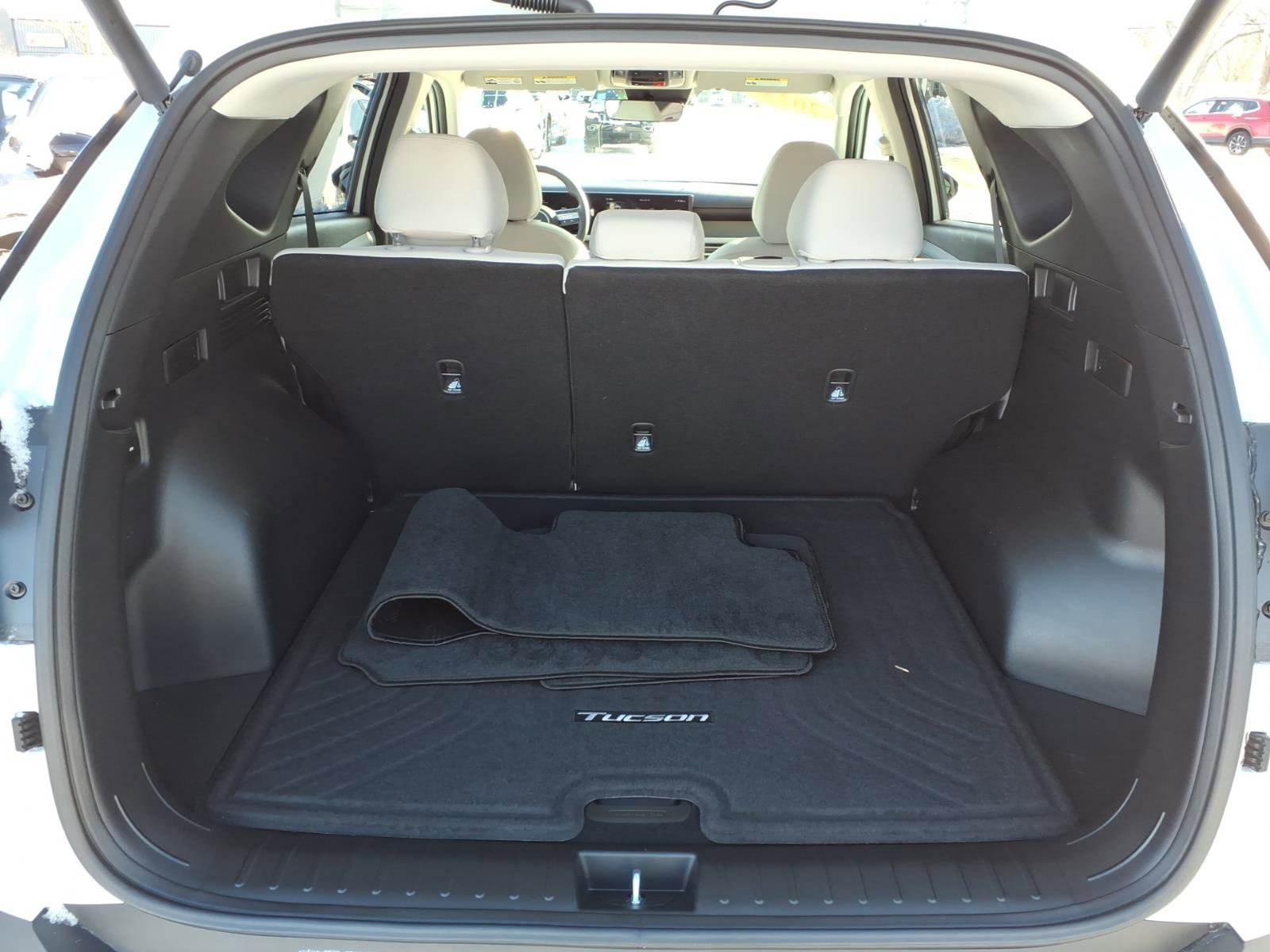 Used 2025 Hyundai Tucson SEL image 12