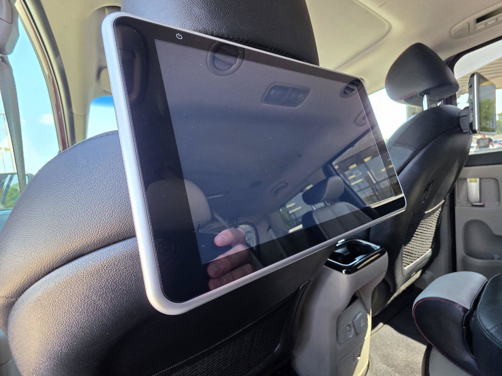 Used 2019 Kia Sedona SX FWD image 32