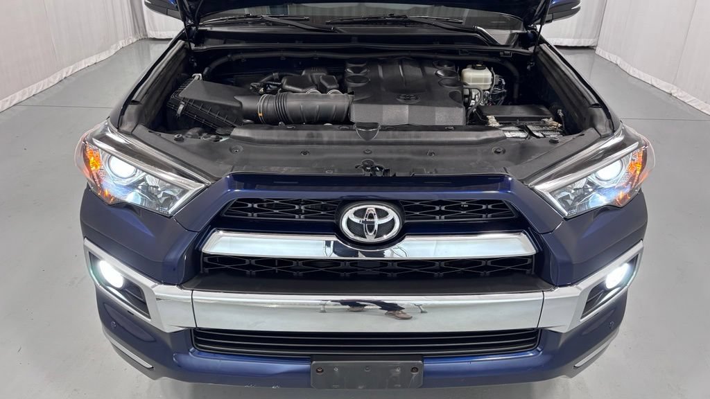 Used 2017 Toyota 4Runner Limited AWD/4WD image 29