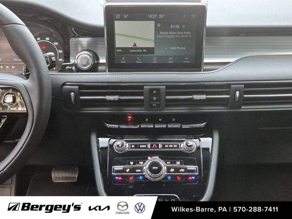 Used 2022 Lincoln Corsair AWD w/ Equipment Group 101A image 29