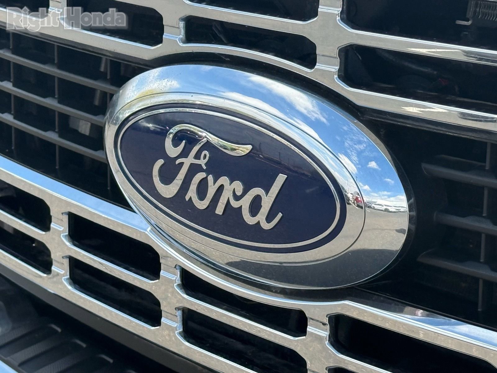 Used 2025 Ford F250 XLT image 32