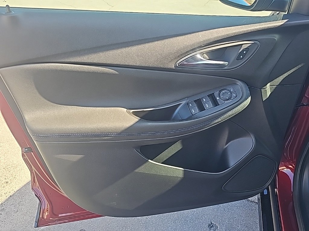 New 2025 Buick Encore GX Sport Touring w/ Advanced Technology Package image 9