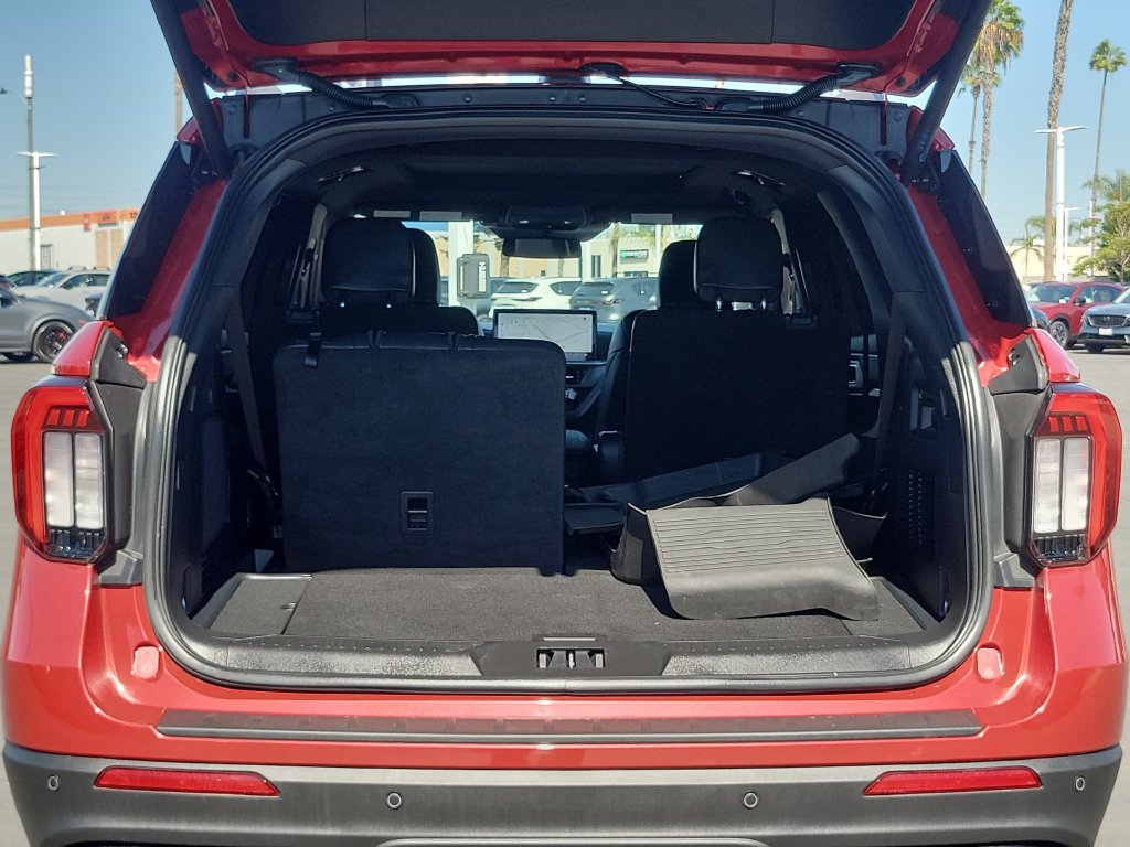 Used 2025 Ford Explorer ST w/ Sun And Sound Package AWD/4WD image 26