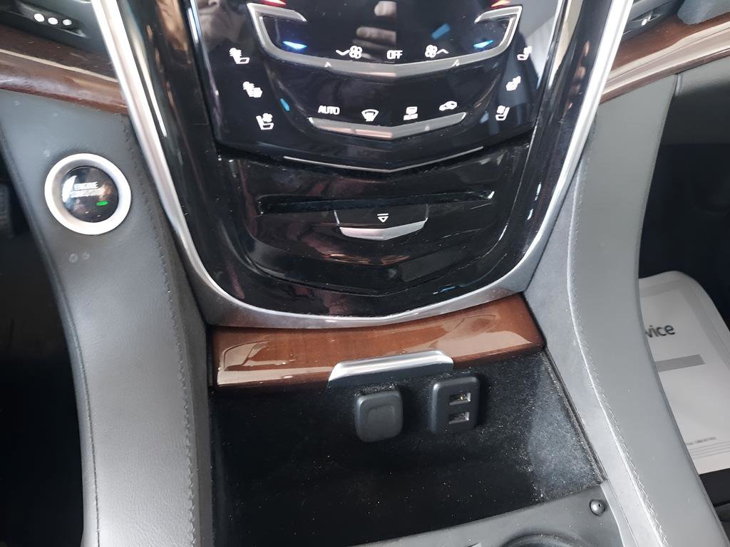 Used 2020 Cadillac Escalade ESV Luxury AWD/4WD image 21