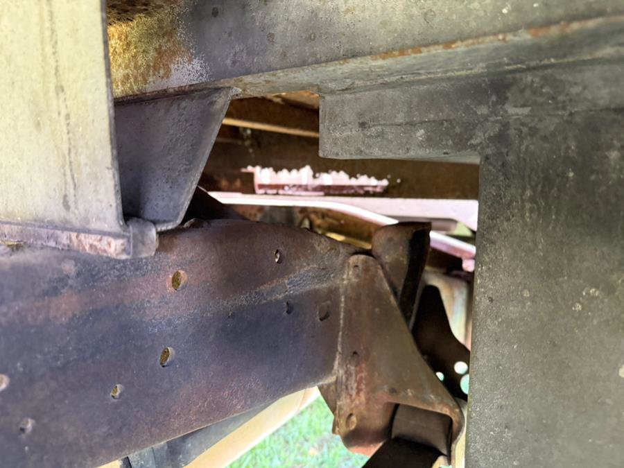 Used 2000 Chevrolet Silverado 2500 2WD Regular Cab image 31