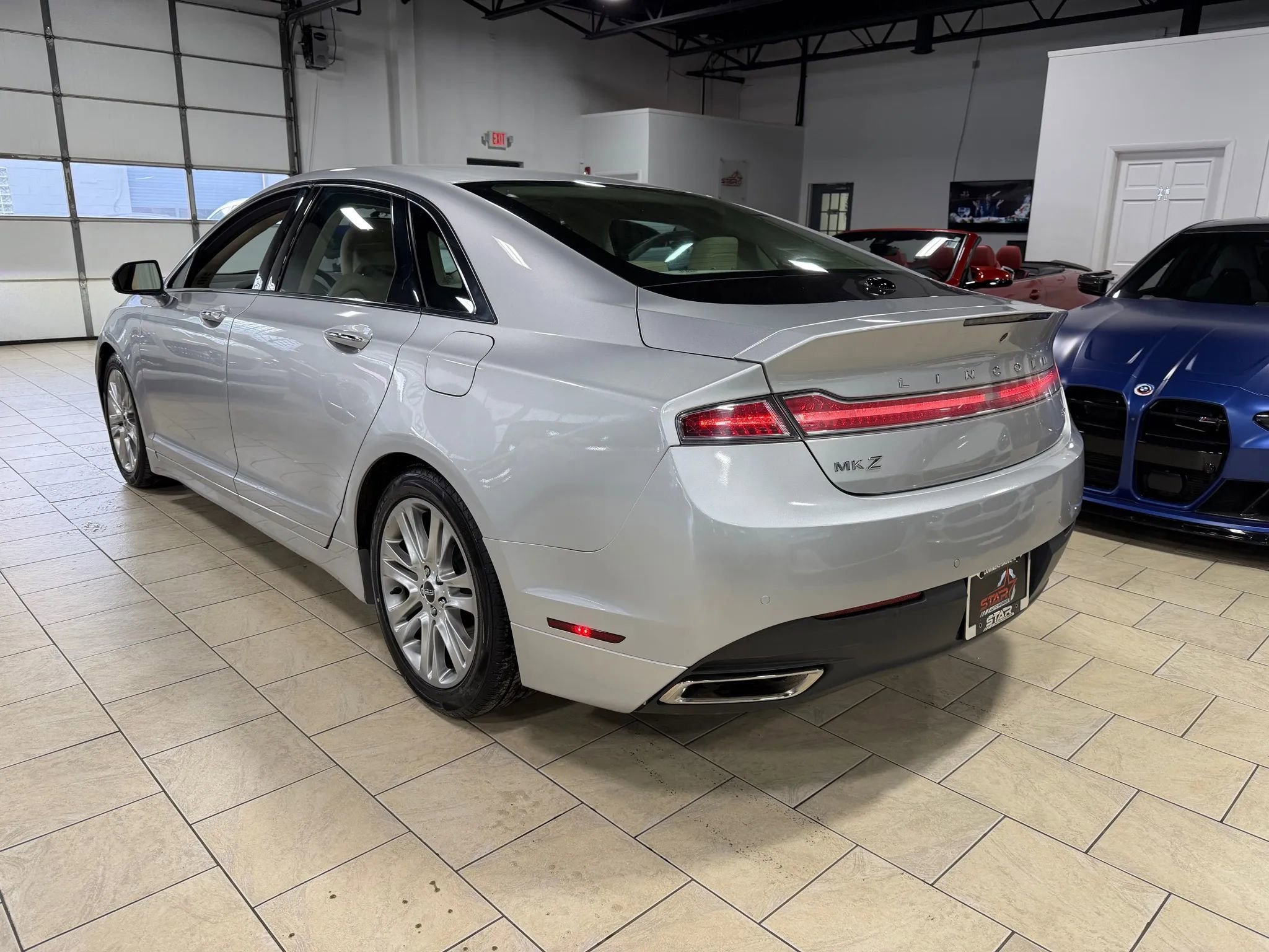 Used 2013 Lincoln MKZ image 6