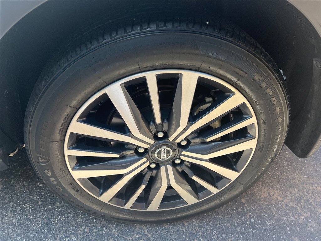 Used 2021 Nissan Kicks SR FWD image 30