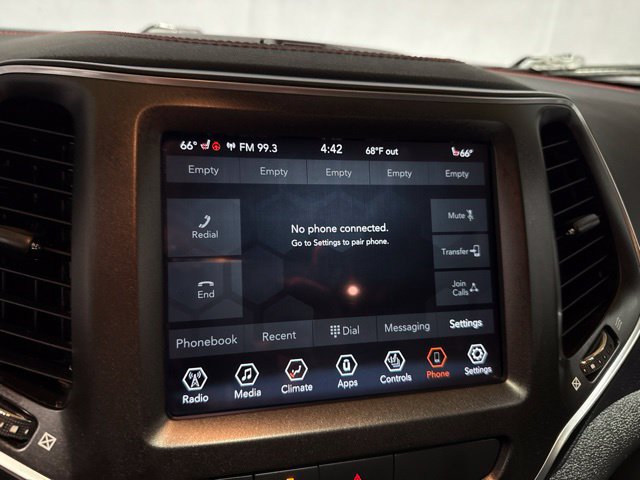 Used 2020 Jeep Cherokee Trailhawk w/ Comfort/Convenience Group AWD/4WD image 23