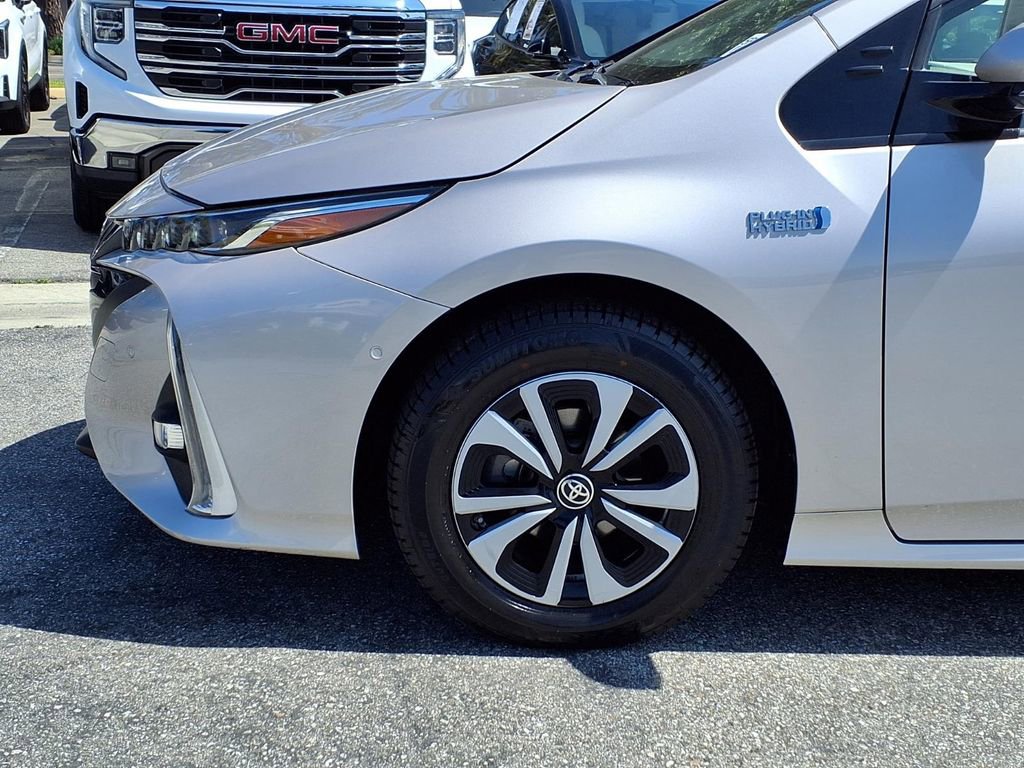 Used 2019 Toyota Prius Prime Advanced image 16