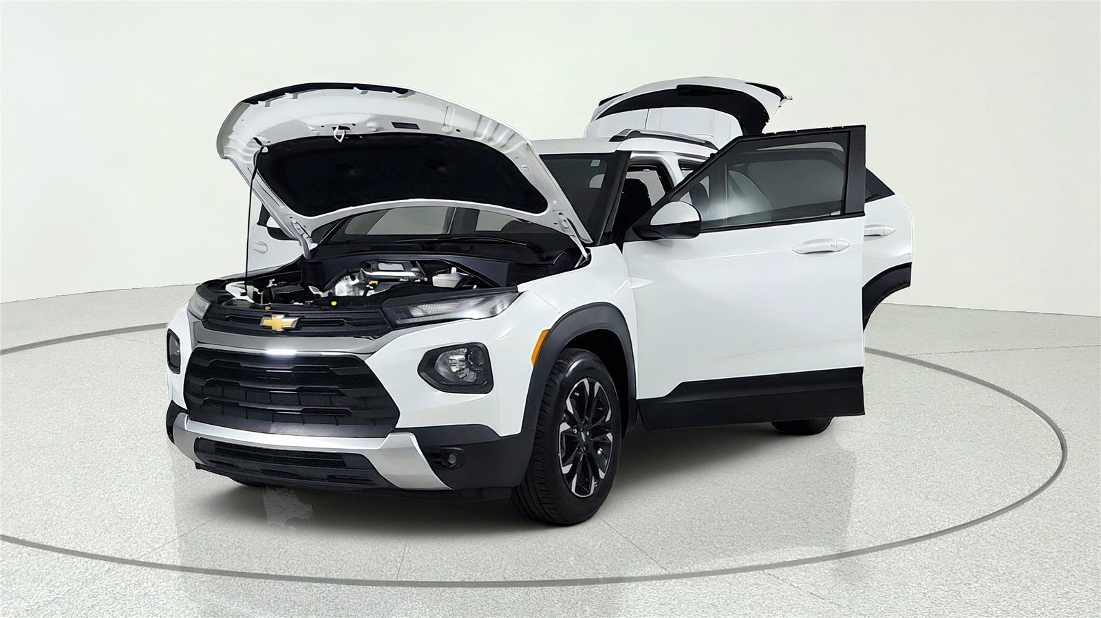 Used 2023 Chevrolet TrailBlazer LT FWD image 10