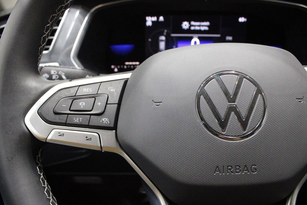 Used 2022 Volkswagen Tiguan SE image 21