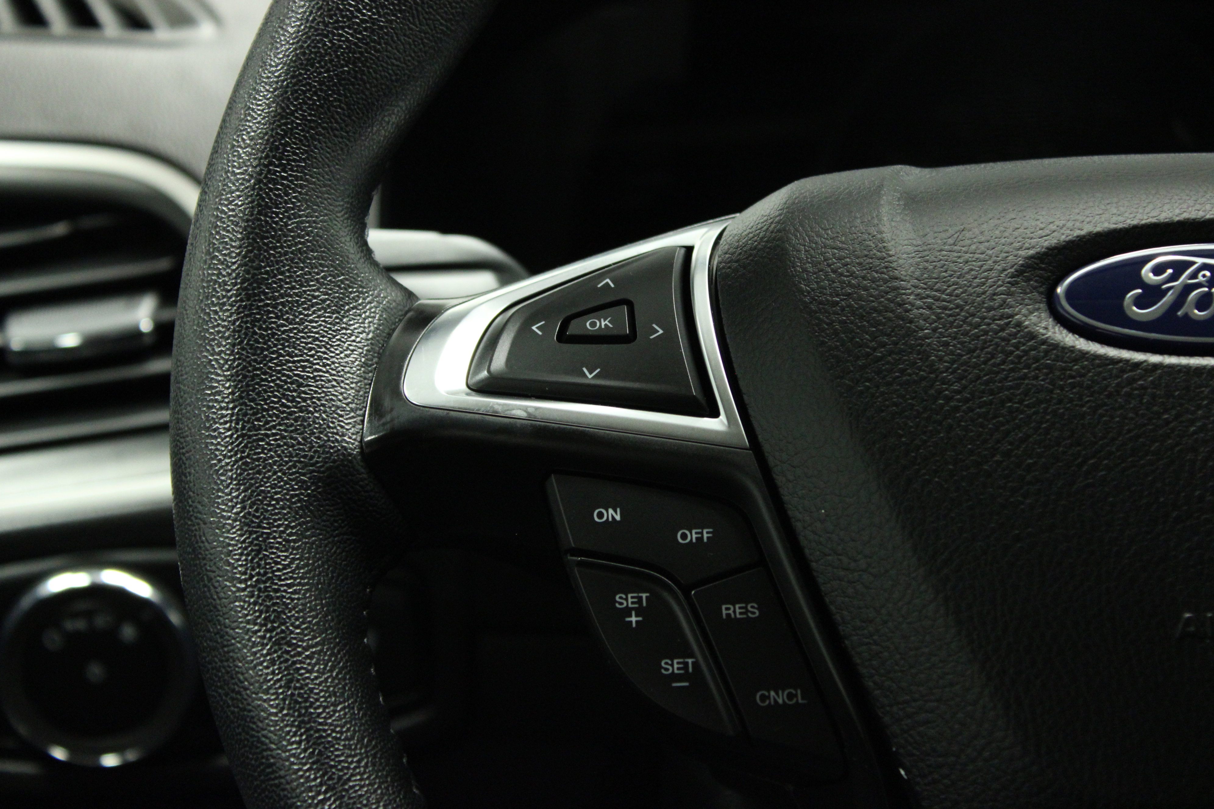 Used 2024 Ford Edge SEL AWD/4WD image 21