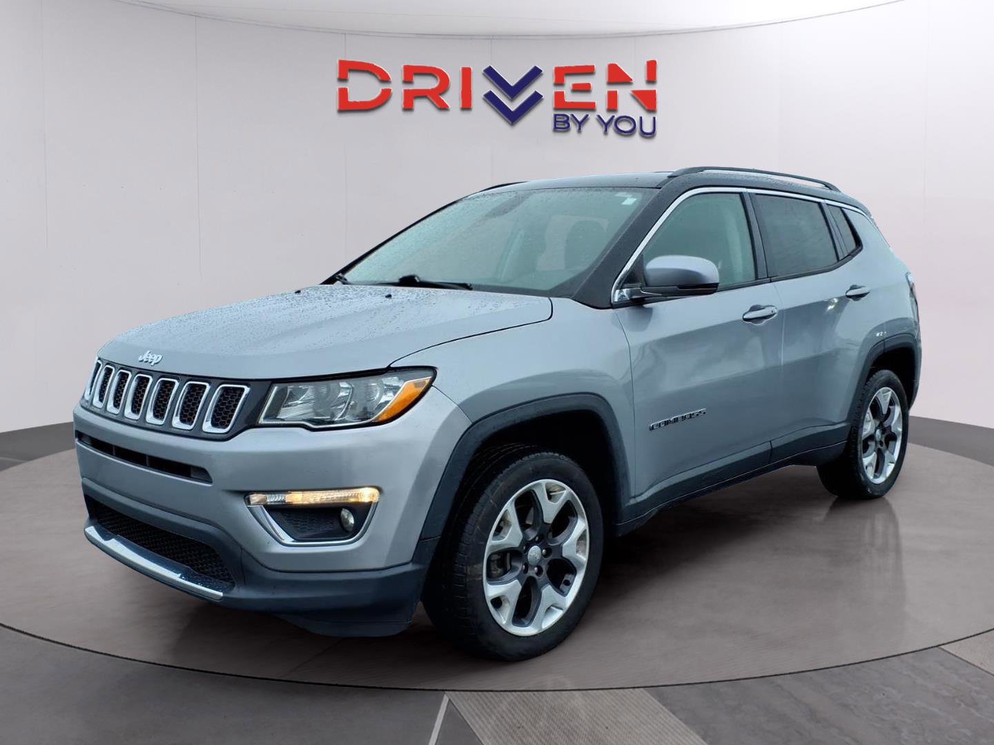Used 2018 Jeep Compass Limited image 3