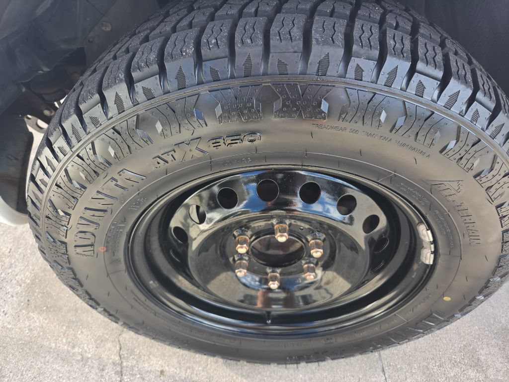 Used 2003 Isuzu Rodeo S RWD image 15