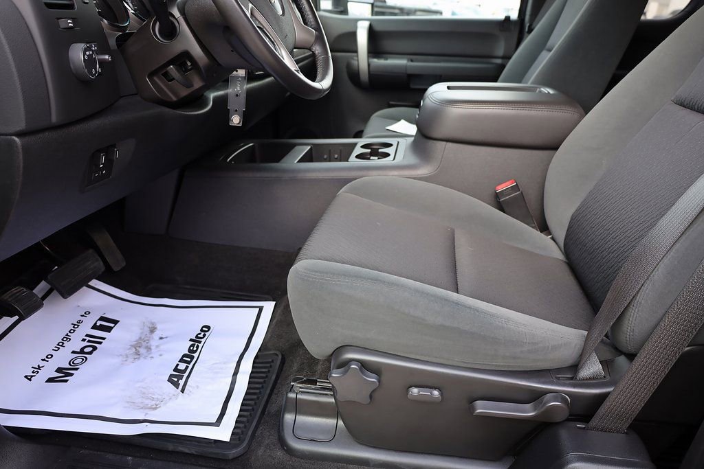 Used 2009 Chevrolet Silverado 2500 W/T image 11