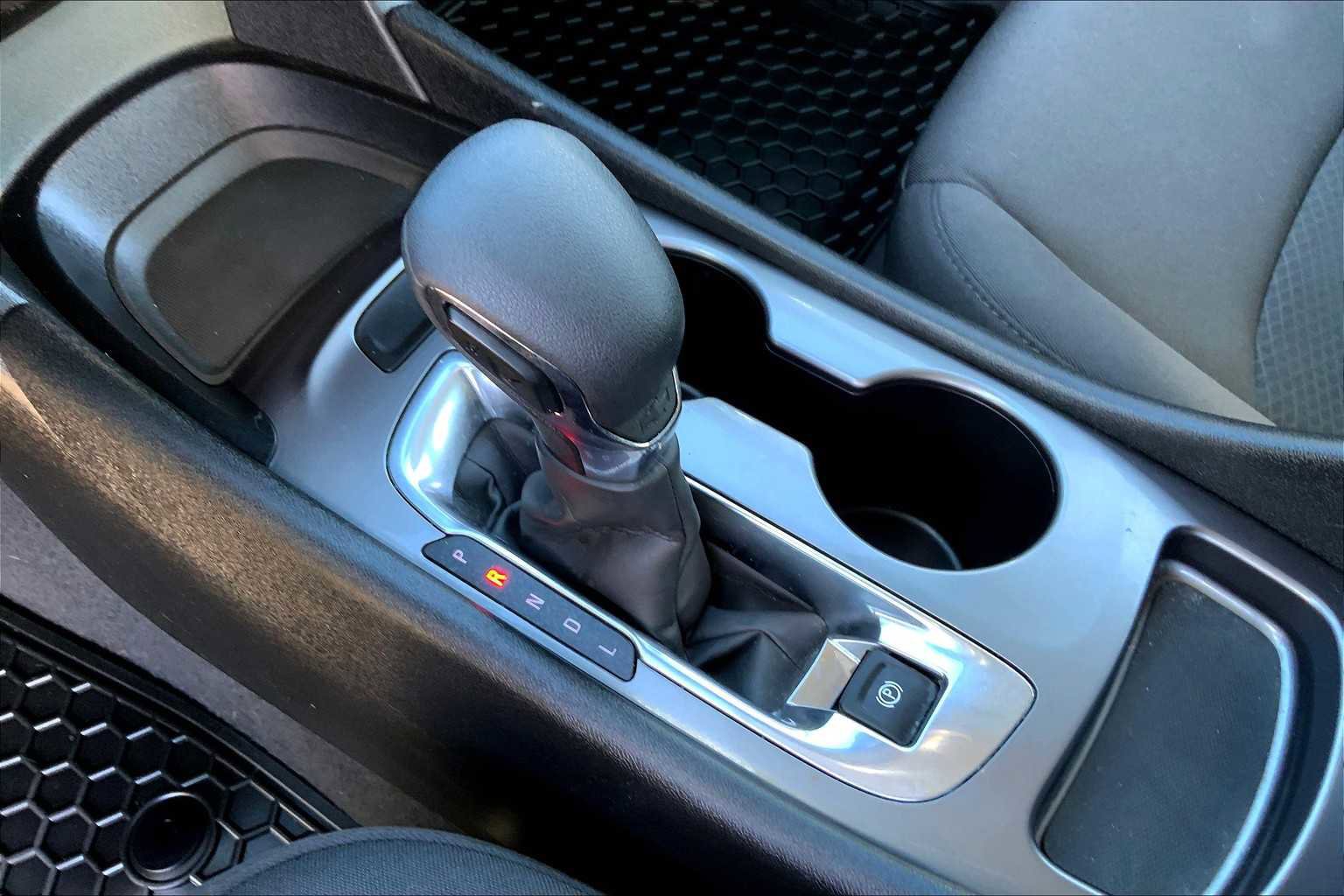 Certified 2023 Chevrolet Malibu LS image 32