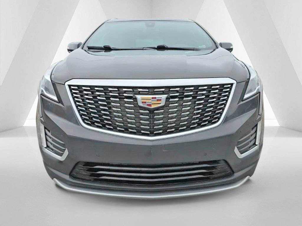 Used 2020 Cadillac XT5 Premium Luxury AWD/4WD image 2